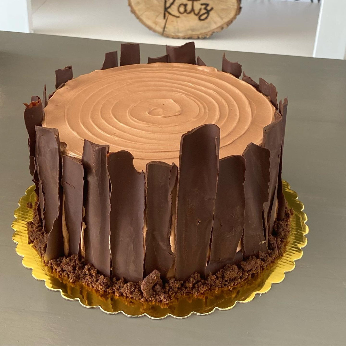 8" Round Specialty Keto Cake - log cake