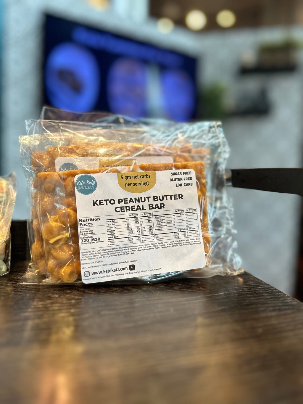 Keto Extras for the Kittens - PB cereal bar