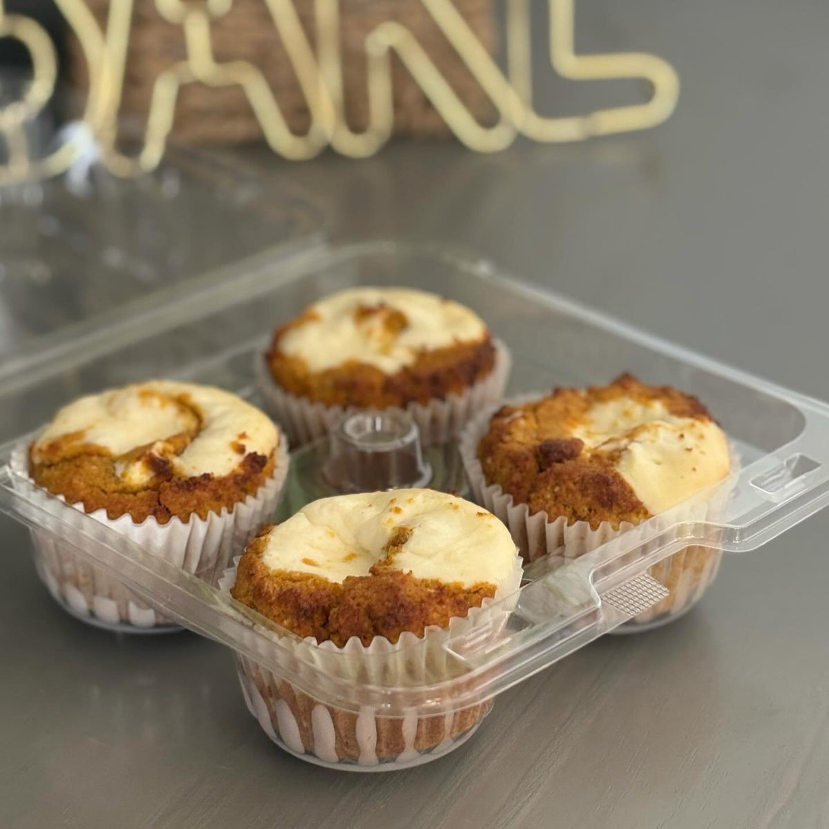 Keto Muffins - pumpkin cheesecake